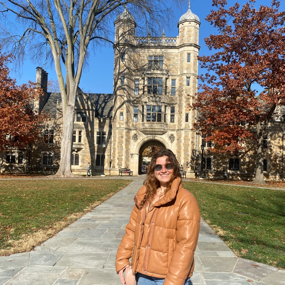 Meet your Posher, Elisa
